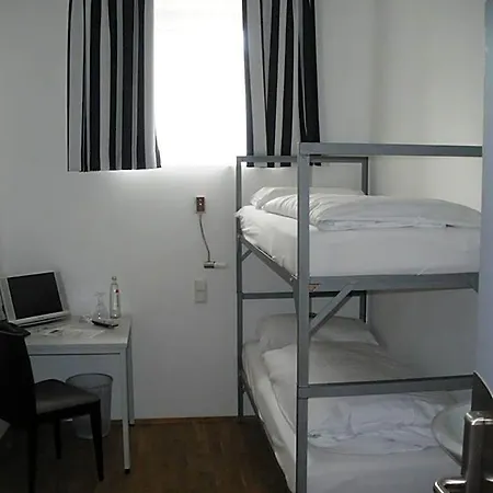 Hotel Alcatraz Am Japanischen Garten Kaiserslautern