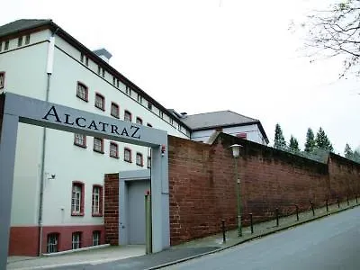 Hotel Alcatraz Am Japanischen Garten 2*