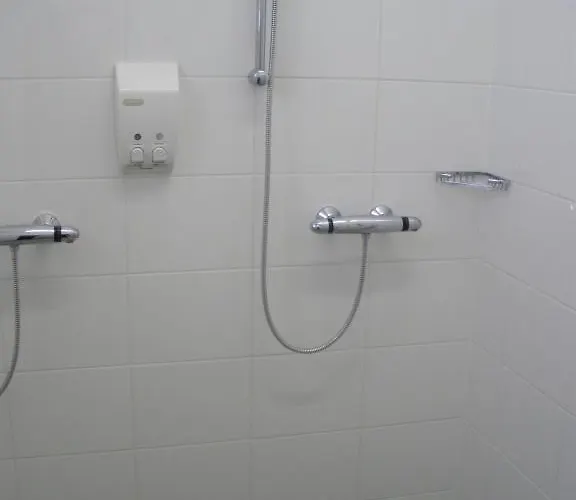 Hotel Alcatraz Am Japanischen Garten