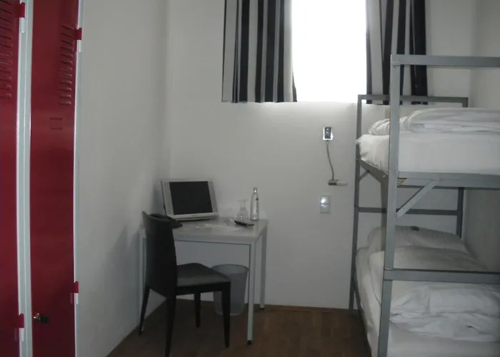 Hotel Alcatraz Am Japanischen Garten Kaiserslautern